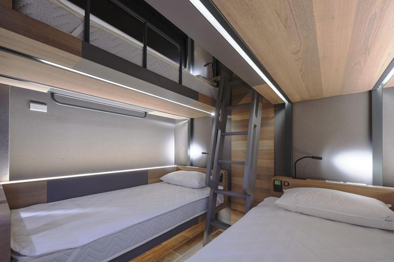 Kiwi Share Hotel Чжунли Экстерьер фото
