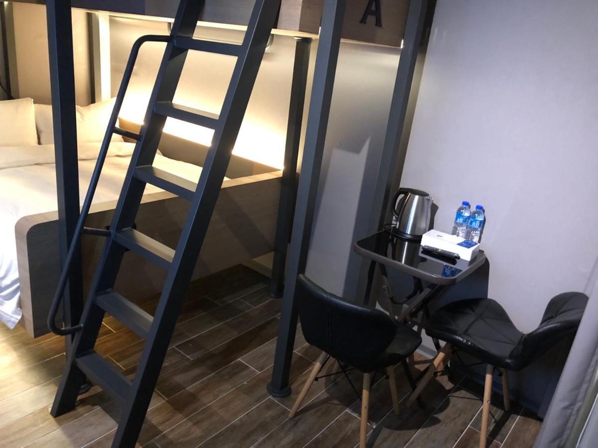 Kiwi Share Hotel Чжунли Экстерьер фото